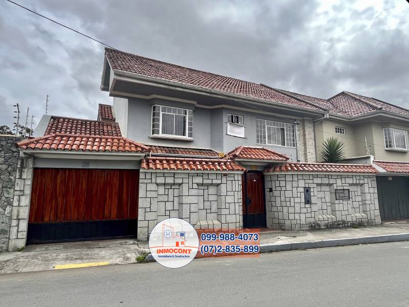 C1173 Hermosa casa de seis dormitorios en venta